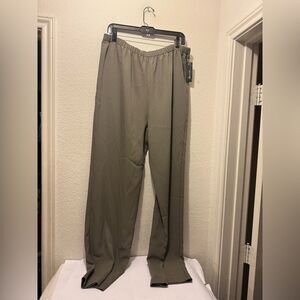 NWT Allie coosh pants bungee cord in size XL $235 in olive green